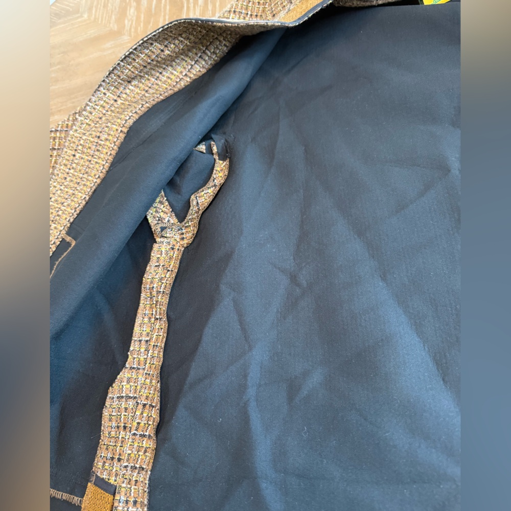 Thanakit Thai Silk Jacket with colorful Geometric Patterns - Picture 9 of 11
